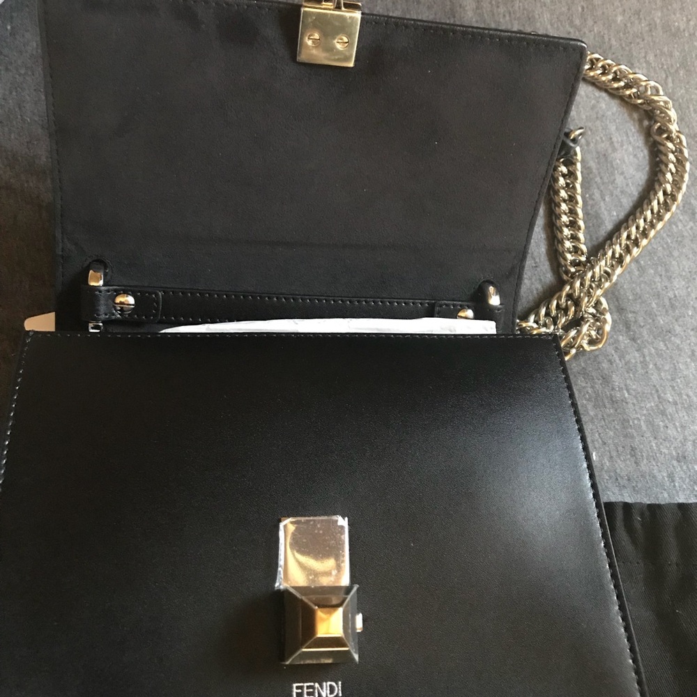 Fendi Bag - Picture 2 of 7